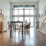 Bi Level 1Br In Little Italy By Sonder